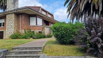 Chalet en venta en Torrelavega, Paseo julio hauzeur photo 0