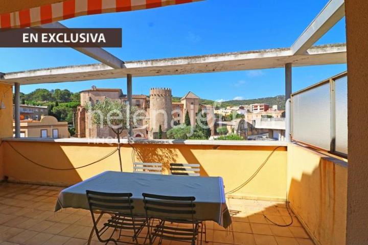 Piso en venta en Sant Feliu de Guíxols, Centre photo 0