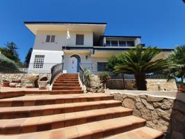 Chalet en venta en Chiva, Sierra Perenchiza - Cumbres de Calicanto photo 0