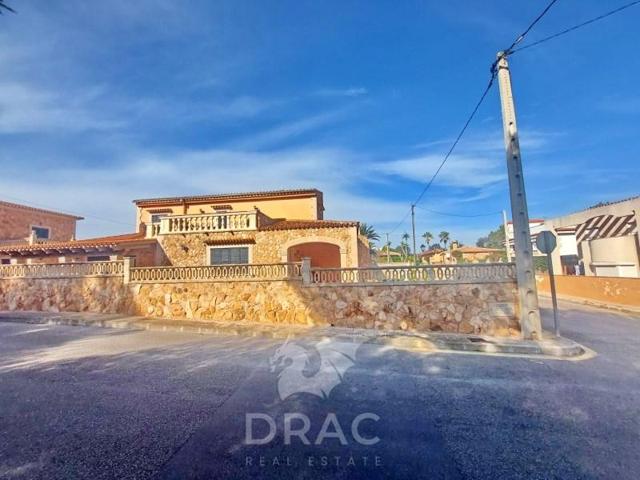 Chalet en venta en Santanyí photo 0