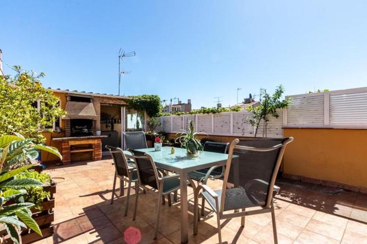Casa en venta en Sabadell, Creu alta photo 0