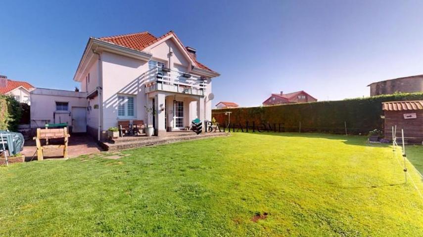 Chalet en venta en Santa Cruz de Bezana, Soto de la marina photo 0