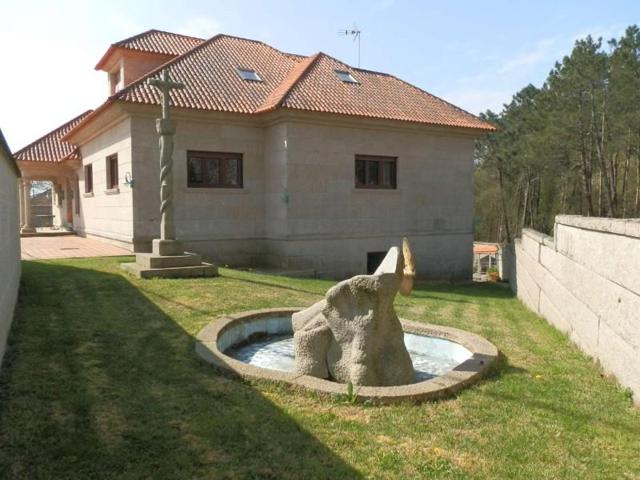 Chalet en venta en Meaño, Dena photo 0