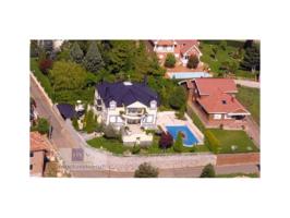 Chalet en venta en Valdefresno photo 0