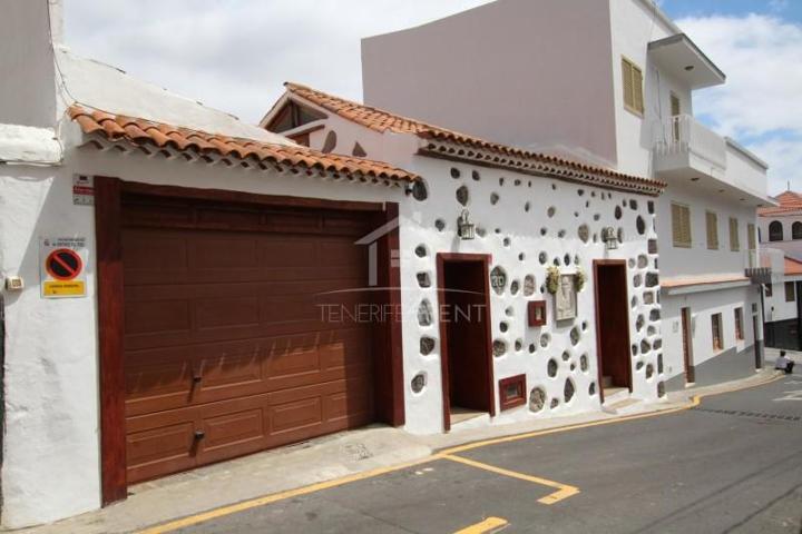 Adosada en venta en Santiago del Teide, Calle Real, 38684 photo 0
