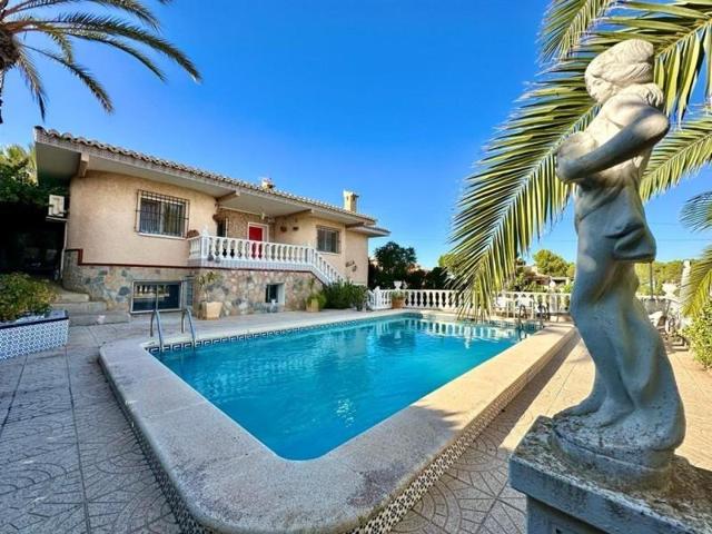 Chalet en venta en Orihuela Costa, Los Balcones photo 0