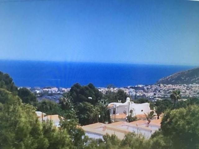 Chalet en venta en La Nucia, Panorama photo 0