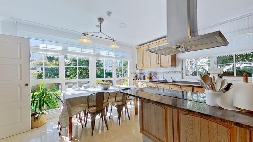 Chalet en venta en Piélagos, Bóo de Piélagos photo 0