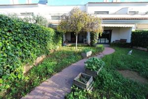 Adosada en venta en L'Eliana, LES TAULES photo 0