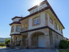 Casa con terreno en venta en Liendo photo 0