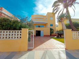 Chalet en venta en Oliva, Carrer de la Comarca de la Marina, 46780 photo 0