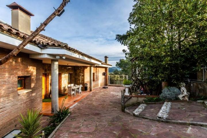 Casa en venta en Castellar del Vallès, SANT FELIU DEL RACÓ photo 0