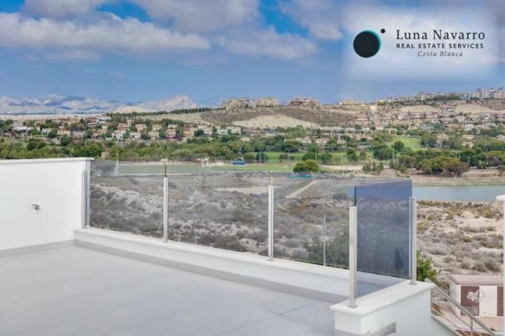 Chalet en venta en Mutxamel, Bonalba-Cotoveta photo 0