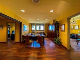 Piso en venta en Girona, Costa del Sol photo 0