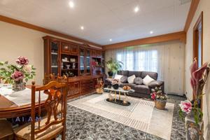 Casa en venta en Pineda de Mar, Plaça del Rei photo 0