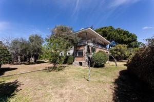 Chalet en venta en Galapagar, El Guijo - Colonia España - Colonia San Antonio photo 0