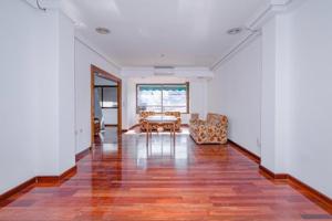 Piso en venta en Granada, Centro photo 0