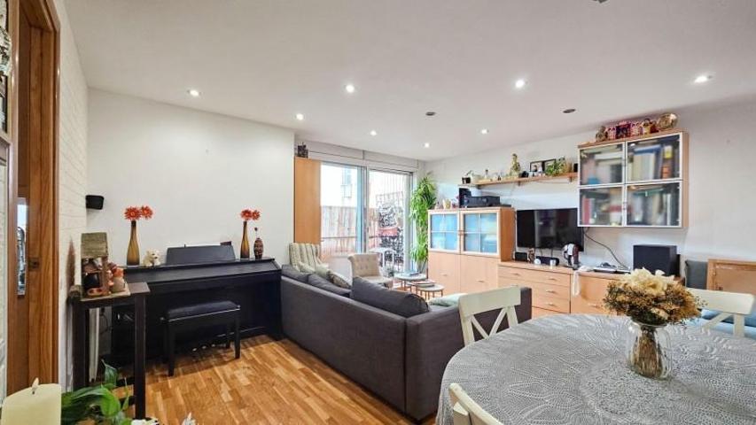 Piso en venta en Barcelona, La Maternitat i Sant Ramon photo 0