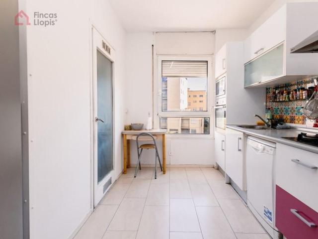 Piso en venta en Barcelona, La Barceloneta photo 0