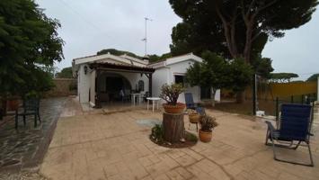 Chalet en venta en Chiclana de la Frontera, Molino Viejo photo 0