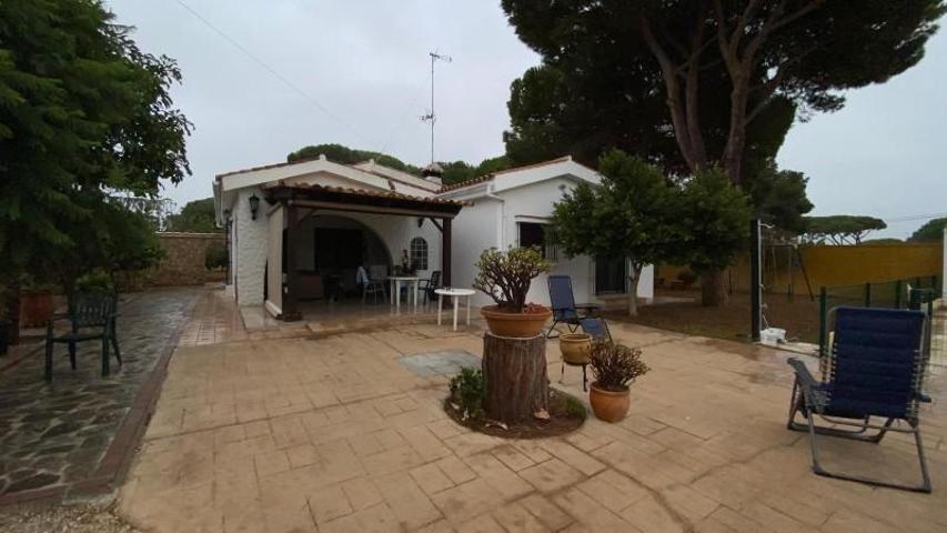 Chalet en venta en Chiclana de la Frontera, Molino Viejo photo 0