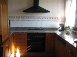 Casa en venta en Camponaraya, Camponaraya photo 0