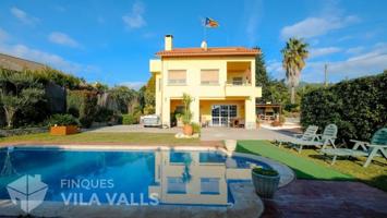 Casa en venta en Bigues i Riells, Bigues i Riells photo 0