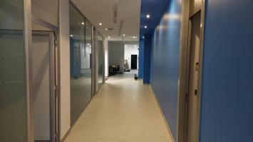 Local comercial en venta en Oviedo, Gascona photo 0