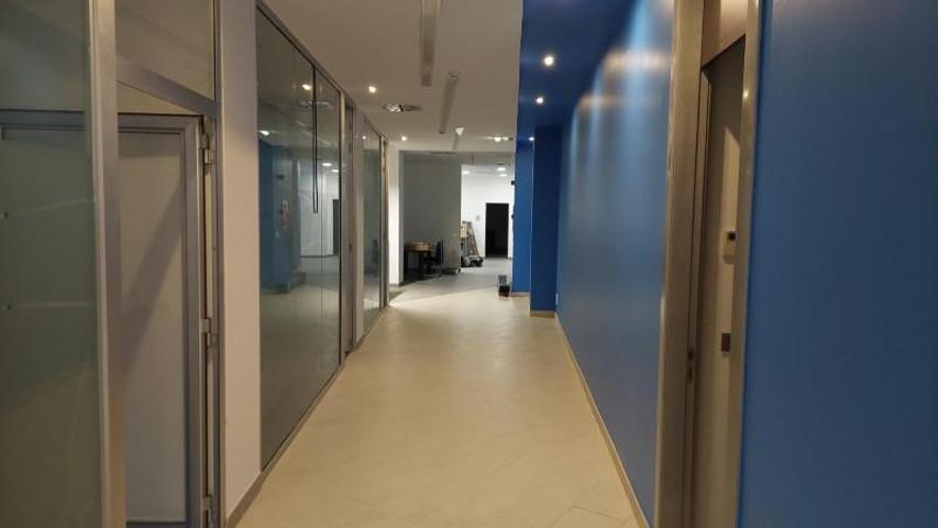 Local comercial en venta en Oviedo, Gascona photo 0