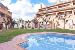 Casa en venta en Cànoves i Samalús photo 0