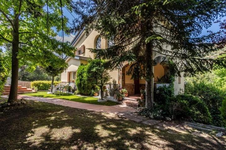 Chalet en venta en Castellar del Vallès, - Airesol d - photo 0