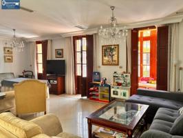 Piso en venta en Jerez de la Frontera, Madre de Dios photo 0