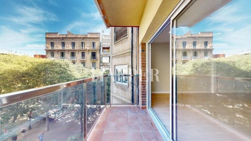 Piso en venta en Barcelona, El Camp de lArpa del Clot photo 0