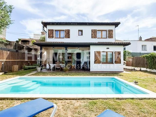 Casa en venta en Calonge photo 0