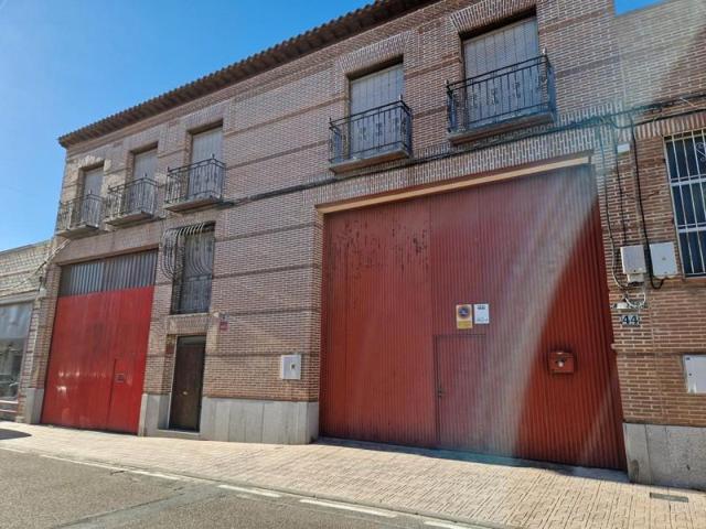 Nave industrial en venta en Torrijos, Calle Gibraltar Español, 45500 photo 0