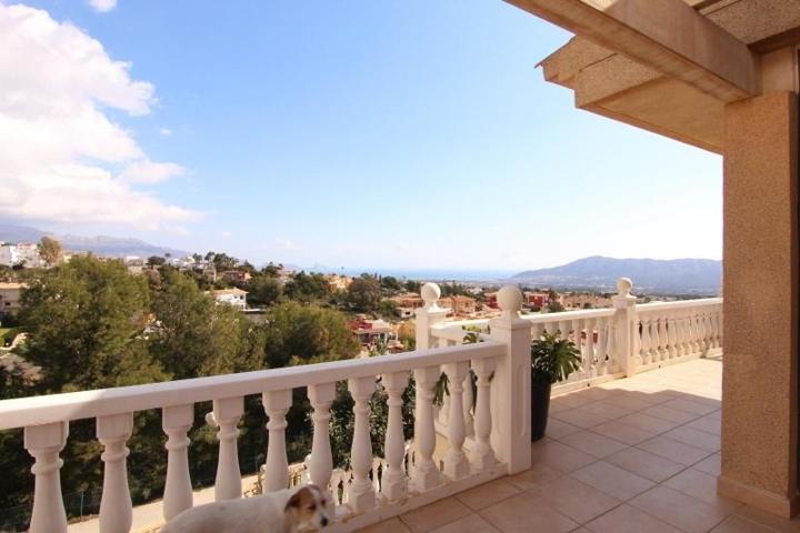 Chalet en venta en La Nucia, Coloma photo 0