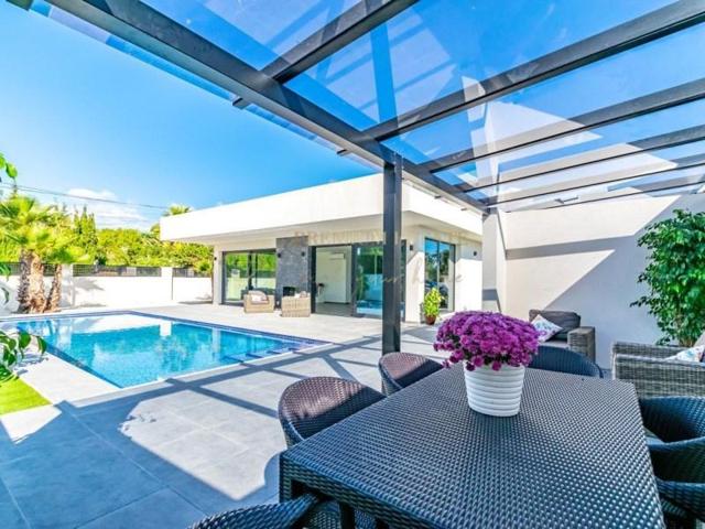 Chalet en venta en Alfaz del Pi, Foia Blanca photo 0