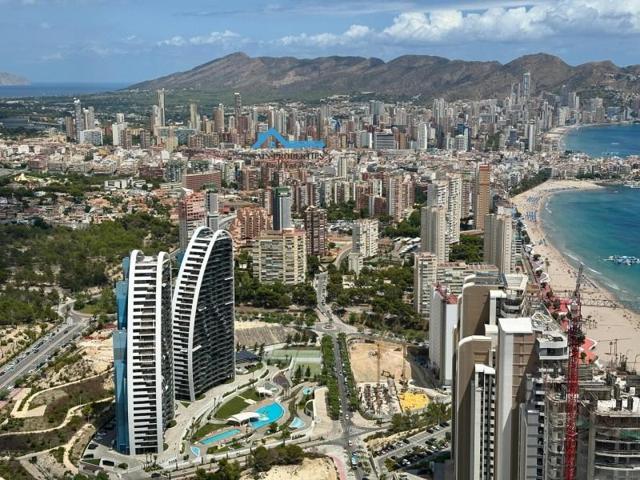Apartamento en venta en Benidorm, Playa de Poniente photo 0