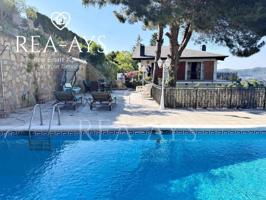 Chalet en venta en Vallirana, La solana 6 photo 0