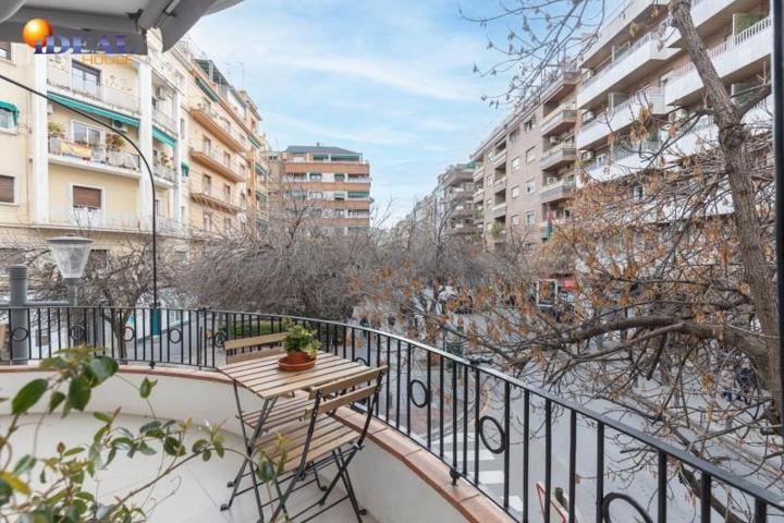 Piso en venta en Granada, Centro photo 0