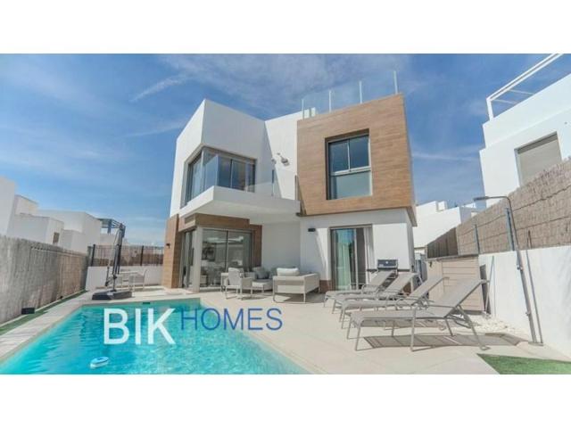 Chalet en venta en Orihuela photo 0