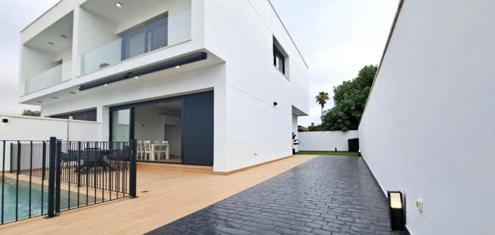 Bungalow en venta en Mairena del Aljarafe, Nuevo Bulevar photo 0