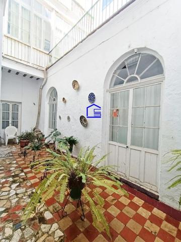 Casa en venta en Puerto Real, Centro photo 0