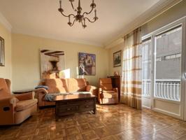 Piso en venta en Pamplona photo 0