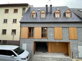 Casa en venta en Vielha e Mijaran photo 0