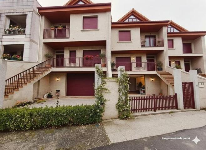 Adosada en venta en Vigo, Teis photo 0