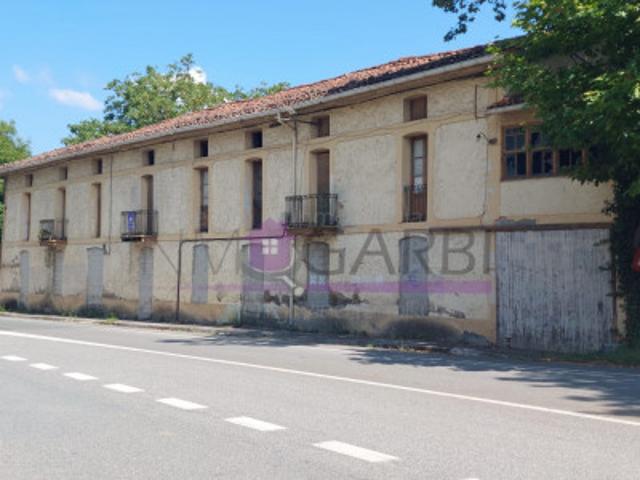 Edificio en venta en Zaldibia photo 0