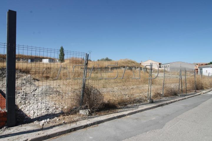 Terreno en venta en Borox photo 0