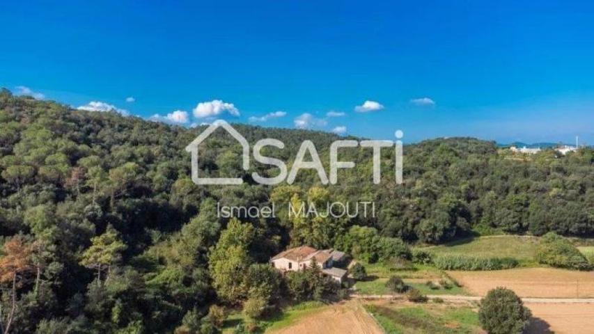 Casa en venta en Bescanó photo 0