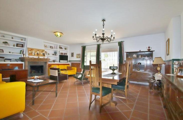 Casa en venta en Válor, Valor photo 0